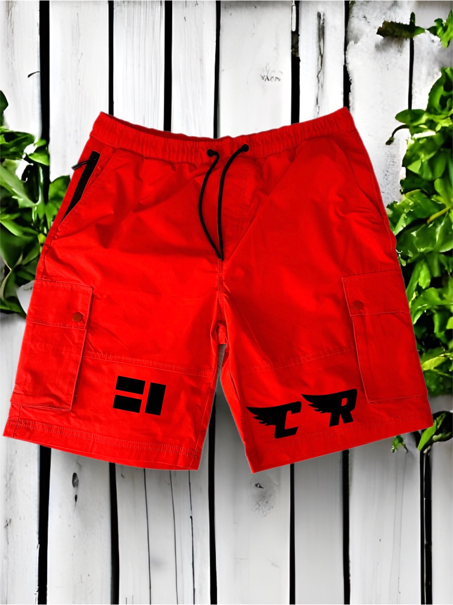 FLAGGED CARGO SHORTS